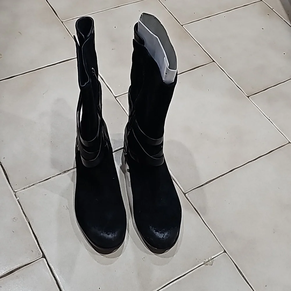 ugg Deanna suede and leather boots - Picture 4 of 5